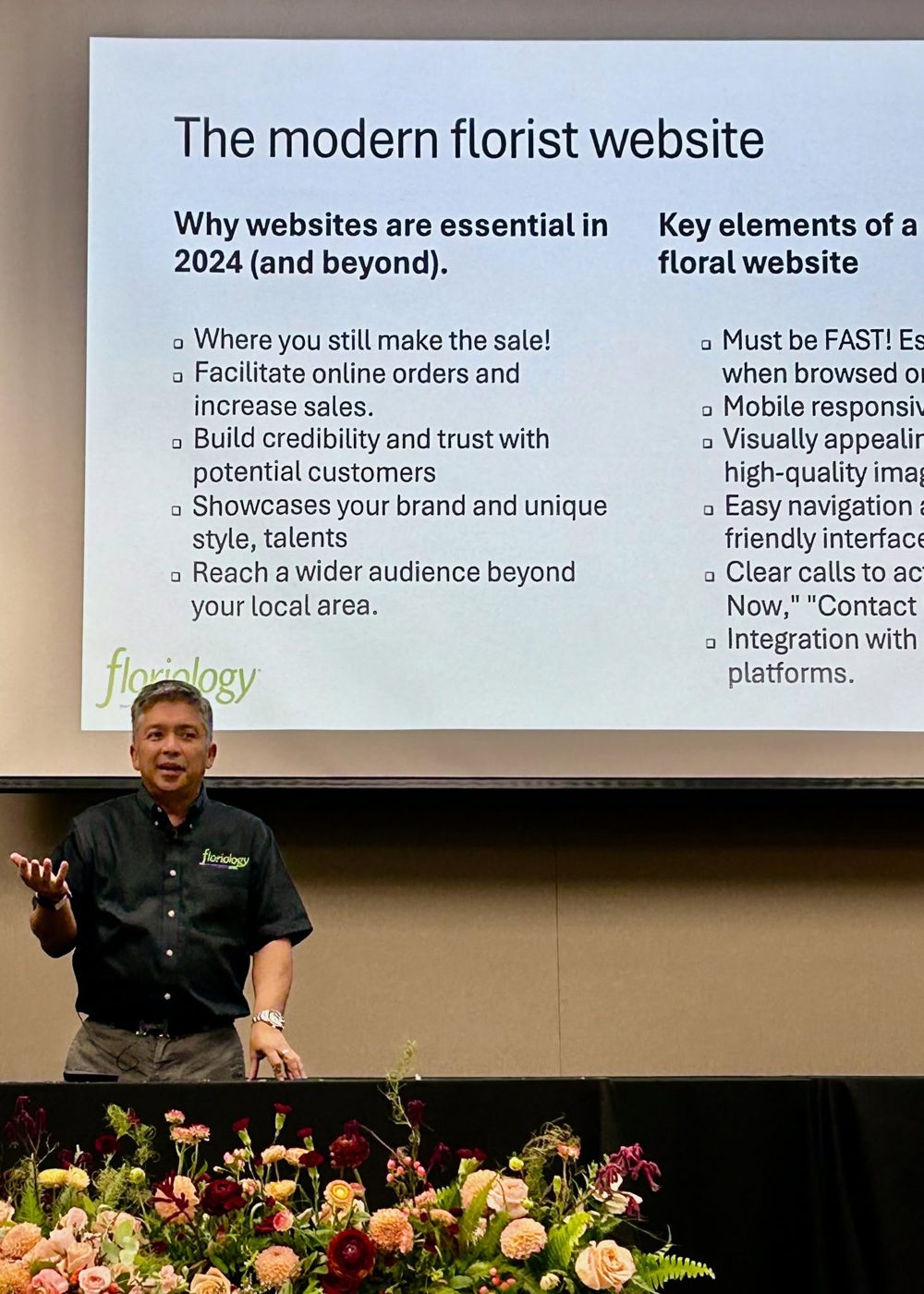 Renato Cruz Sogueco teaching florists about modern florist websites